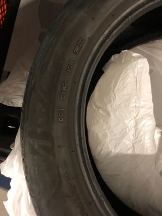 Neumáticos Bridgestone 245/50/19 105W