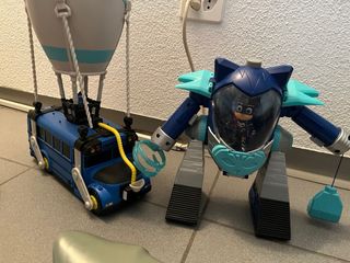 Lego y figuras de acción