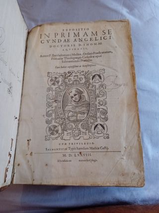Libro antiguo tapa de cuero