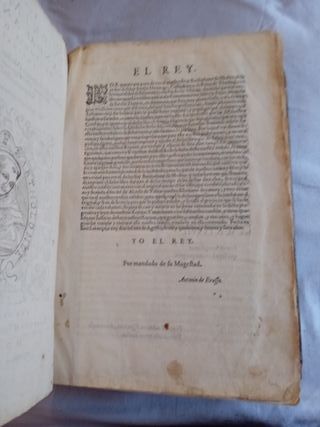 Libro antiguo tapa de cuero