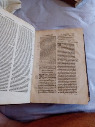 Libro antiguo tapa de cuero