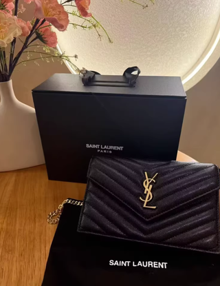Bolso YSL Negro Piel Chevron Dorado
