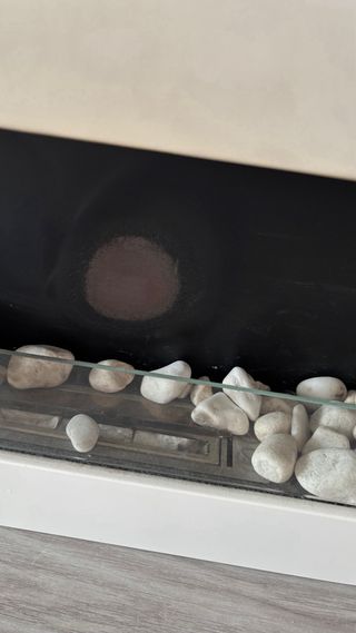 Chimenea etanol moderna cristal y piedra