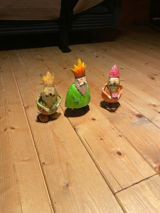 Bellissimo set Re Magi colorati a mano