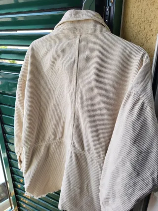 Sobrecamisa pana Stradivarius Talla S