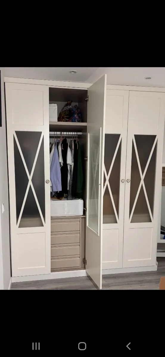 Armario Armanio puertas cristal y madera