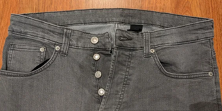 Pantalones de hombre negros y grises