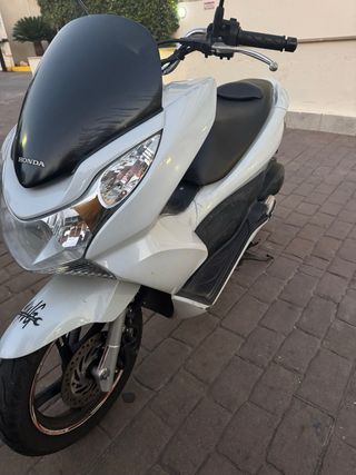 Honda PCX 125 2014 Blanca
