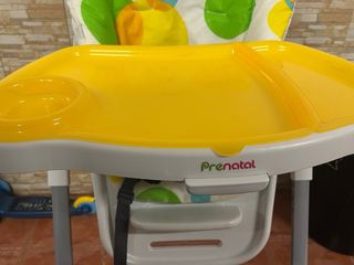 Trona de bebé con estampado infantil