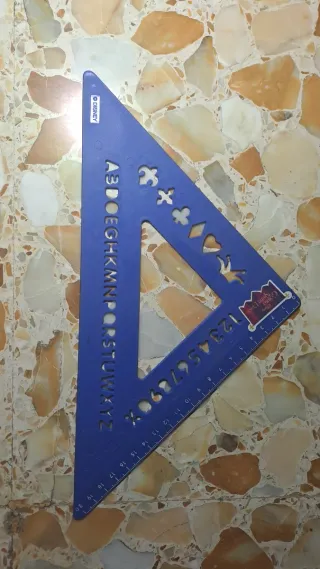 Squadretta Disney per disegno con lettere e numeri