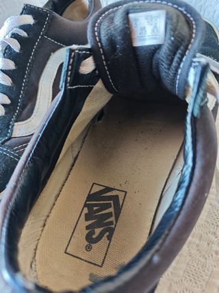 Zapatillas Vans Old Skool 41 - Negras/Blancas