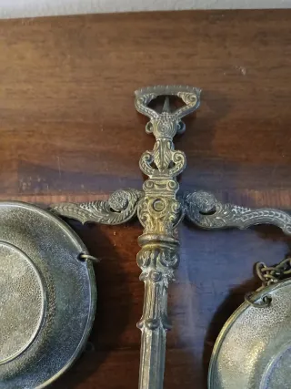 Bilancina antica in ottone