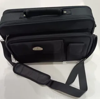 Bolsa Maletín Portátil Alexander Milano Negra