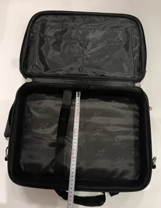 Bolsa Maletín Portátil Alexander Milano Negra