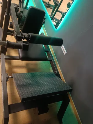 Máquina Hip Thrust Fitmaker