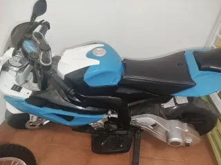 Moto BMW a batería para niños