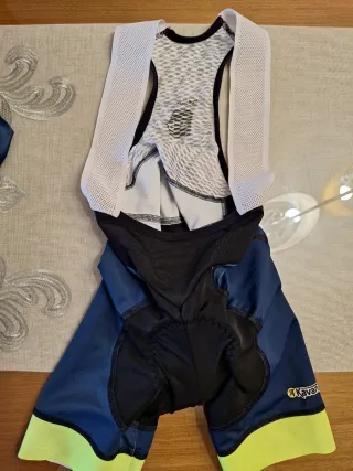 Maillot y culote infantil Kavant.