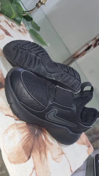 Zapatos Nike Air 270 niño negro/rojo