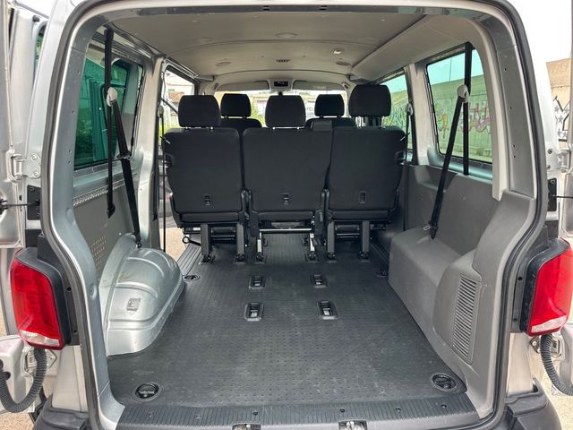 Volkswagen Transporter T6 Kombi 2022