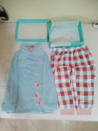 Pijama de invierno + regalo