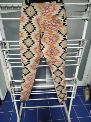 Pantalón neopreno Billabong estampado