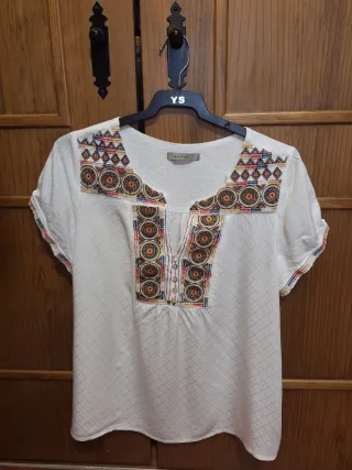 Camiseta ANNA bordada talla L