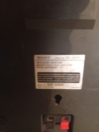 Altavoces Sony Negros modelo SS-SR991 pareja