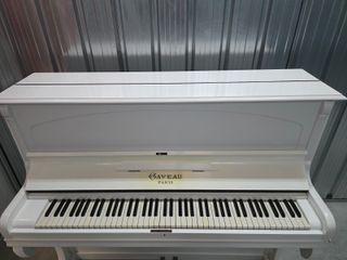 Piano Gaveau París Blanco