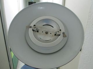 Lámpara de pie metal y cristal