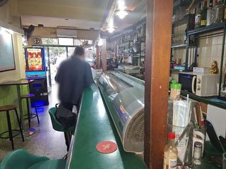 Bar en venta en Sants en Barcelona
