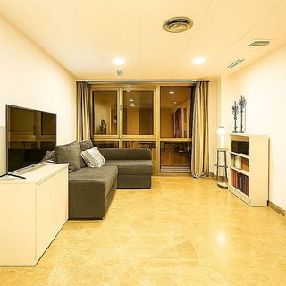 Local comercial en venta en Sants-Badal en Barcelona