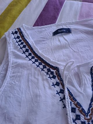 Blusa Festa bordada talla L