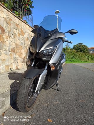 Yamaha X-Max 125cc Scooter 10.000 Kms