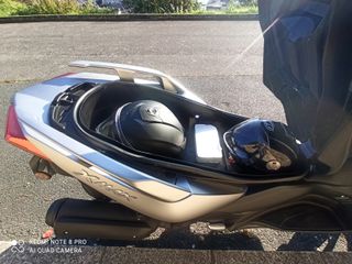Yamaha X-Max 125cc Scooter 10.000 Kms