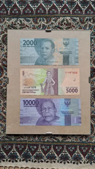 Lote de billetes de Indonesia