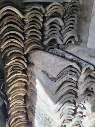 Tejas antiguas de barro