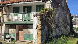 Casa en venta en Suances