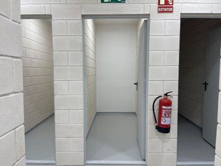 Local comercial en venta en El Castell-Poble Vell en Castelldefels