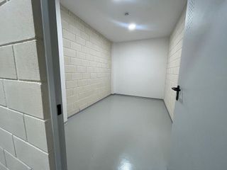 Local comercial en venta en El Castell-Poble Vell en Castelldefels