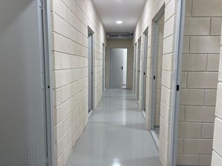 Local comercial en venta en El Castell-Poble Vell en Castelldefels