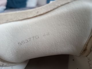 Sneakers bianche e blu Alexander McQueen