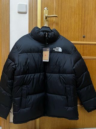 Abrigo plumas Talla L
completamente nuevo