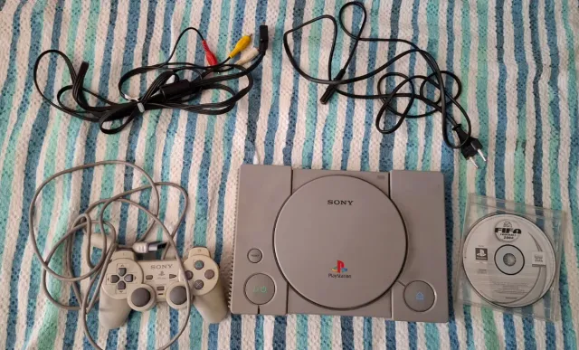 Ps1 - PlayStation 1 - Sony Grigia Completa + gioco