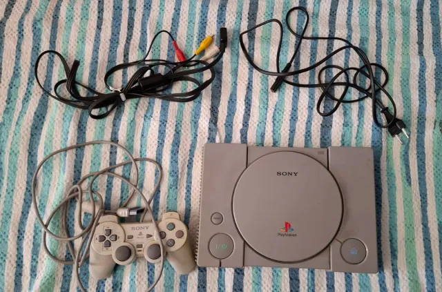 Ps1 - PlayStation 1 - Sony Grigia Completa + gioco