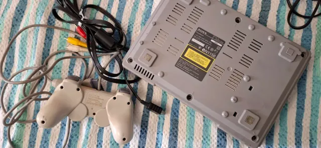 Ps1 - PlayStation 1 - Sony Grigia Completa + gioco