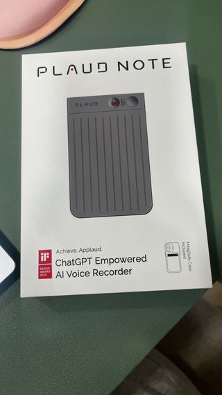 Grabadora Plaud Note ChatGPT AI