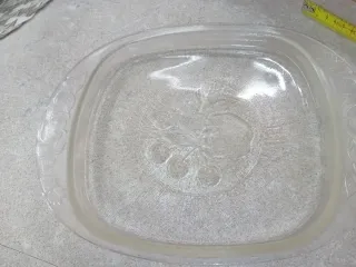 Vassoio in vetro con decoro