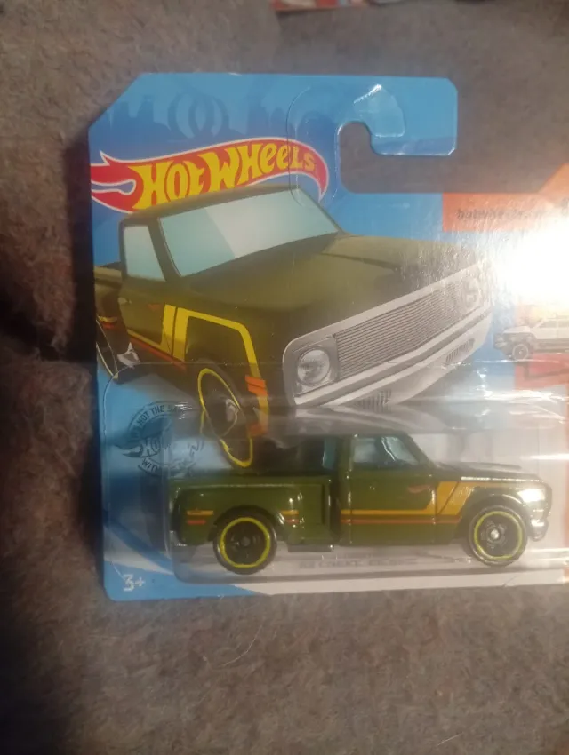 Hot Wheels Camión Chevrolet C10 Verde