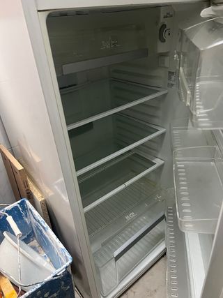 Nevera / Frigorífico con Congelador