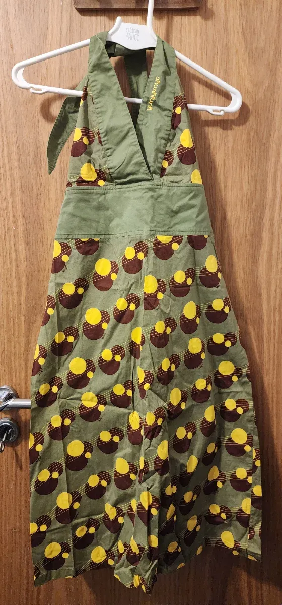 Vestido SKFK. Usado 1 vez. Tamanho 2